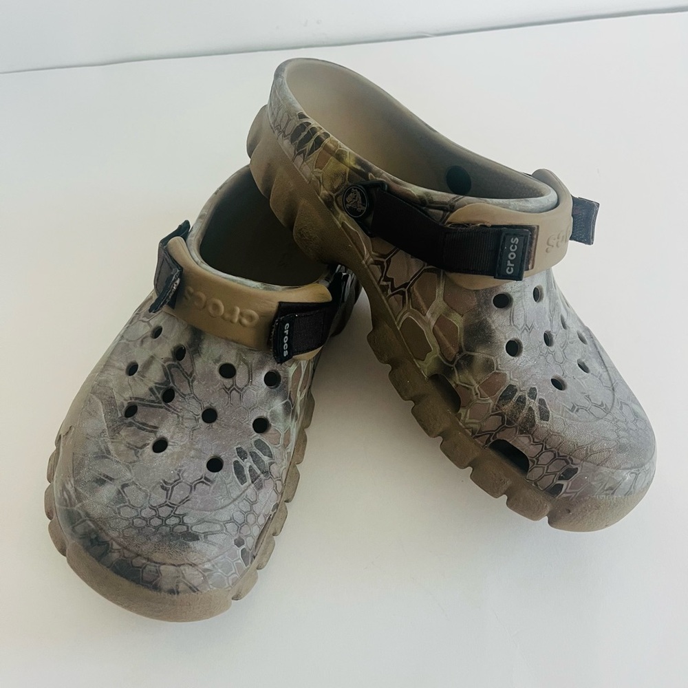 CROCS Iconic Comfort Camo Adjustable Straps Clogs Unisex 7M or 9W